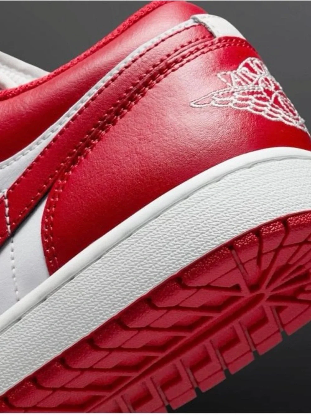 Men's Low-Top Leather Sneakers in Red and White